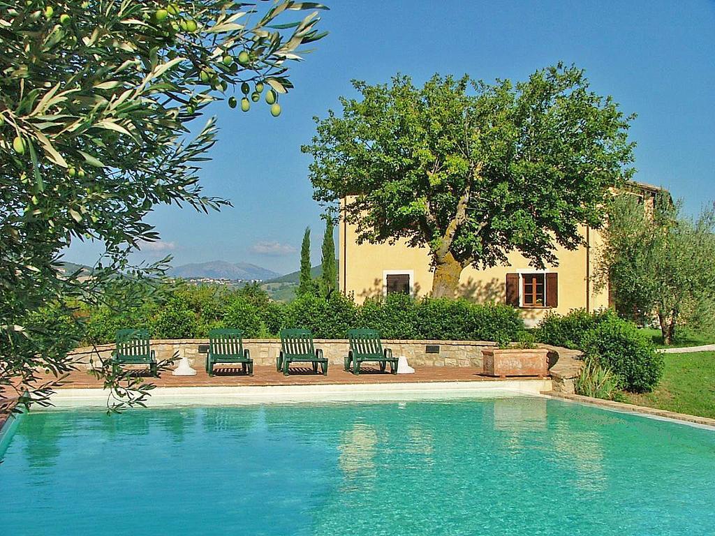 Agriturismo Castagna Alta Valfabbrica Exterior photo